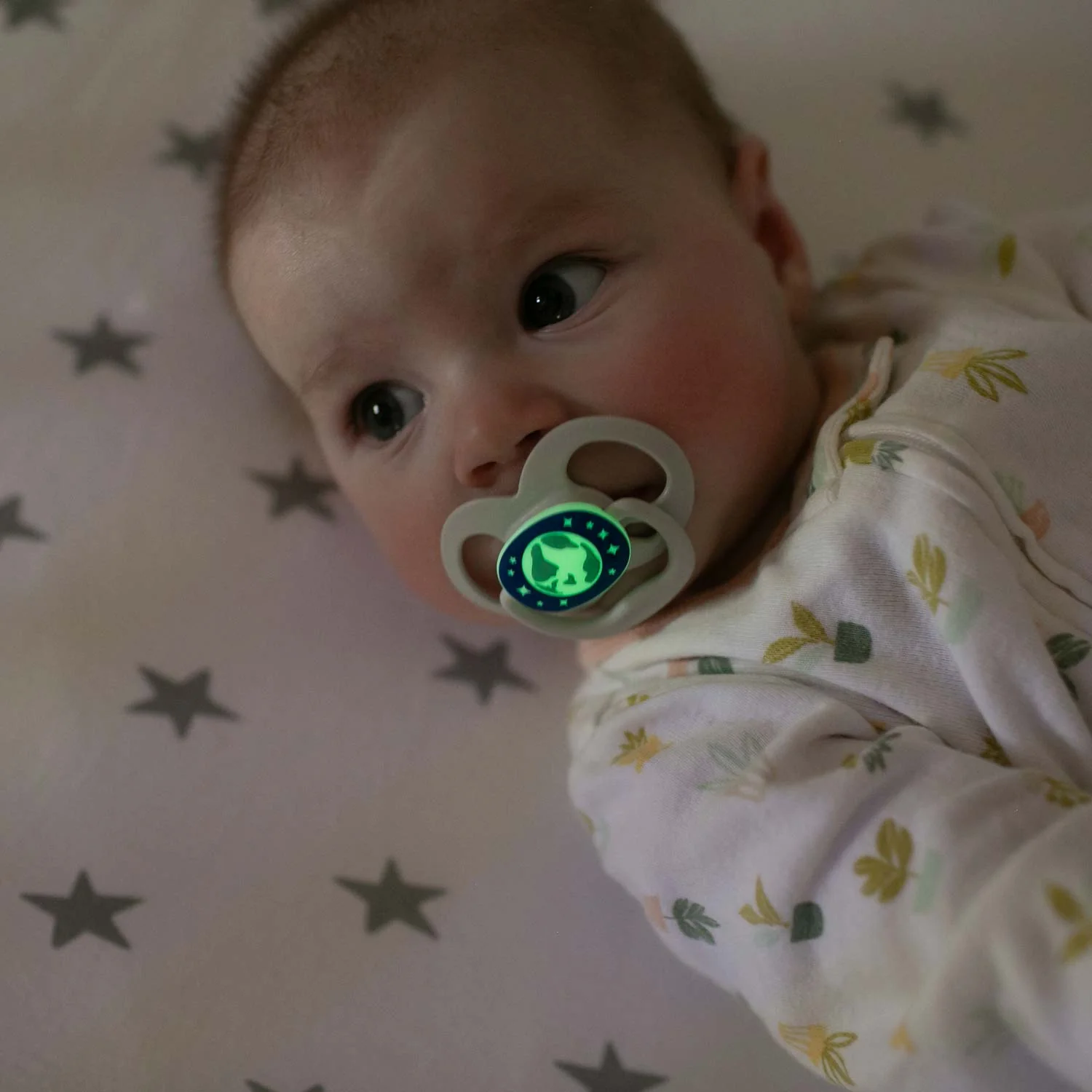Dr. Brown's™ Advantage™ Glow-in-the-Dark Pacifiers, Ages 6-18 months, 2 Count - Image 6